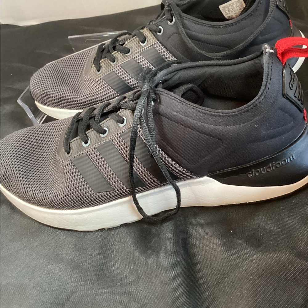 Adidas ,Cloudform  Men’s Running Shoes ,Black and Red Sneakers ,Size 9